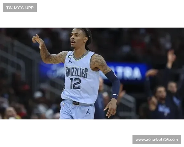 爱德华兹表现出色带领森林狼逆转活塞 七人因冲突被驱逐战局骤变